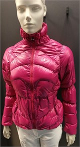 {{photo.Alt || photo.Description || 'Куртка женская пуховая Ferrino HL Mischabel down Jkt'}}